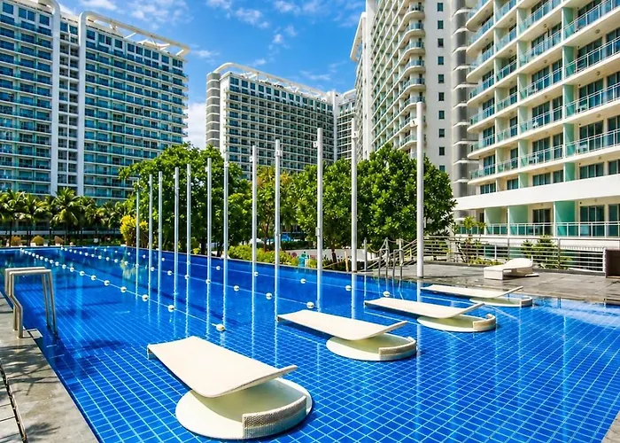 Azure Urban Hotel 5*