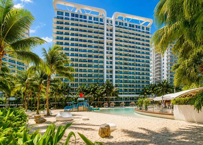 Hotel Azure Urban 5*